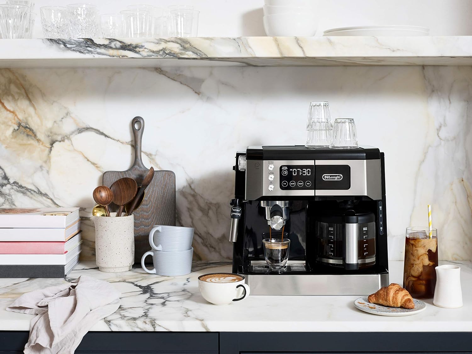 De’Longhi COM532M UPGRADED All-in-One Combination Coffee Maker & Espresso Machine, black - Image 4