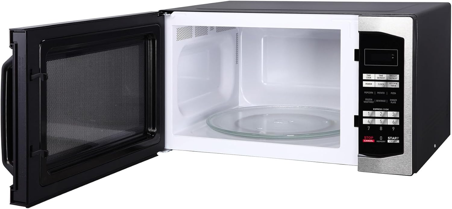 Magic Chef MCM1611ST 1.6 cu. ft. Countertop Microwave with Stainless Door - Image 4